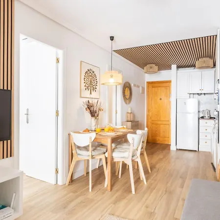 Menes Del Sol Apartment Torrevieja Exterior photo